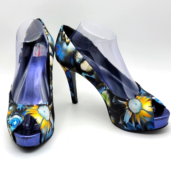 Nine West Floral Heels Size 9.5M. #1067 - Picture 1 of 9